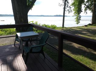 118 Ferry Rd, Crown Point, NY 12928