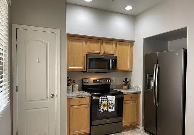 3802 E Flower Ct — Photo 11