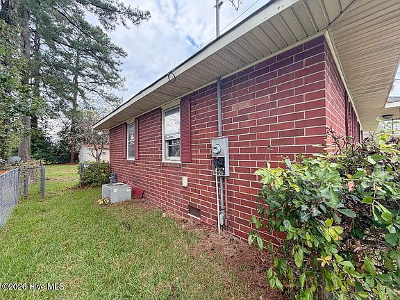 2nd image of 2612 Jones Street