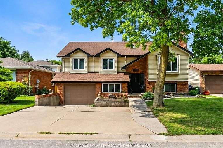 1st image of 1953 Lepain Cres