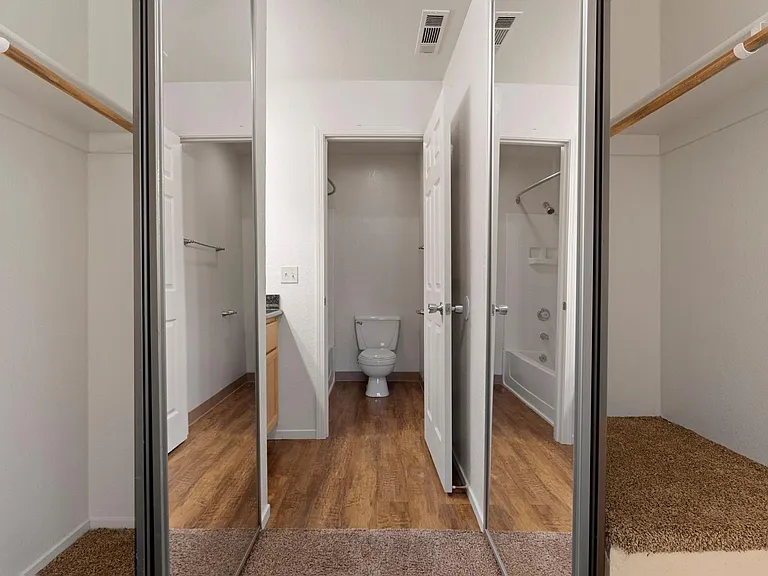2 Bedroom 2 Bath Custom Upstairs