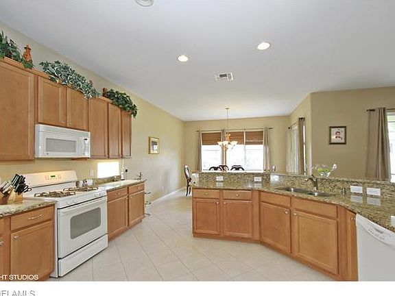 3rd image of 12893 Timber Ridge Dr