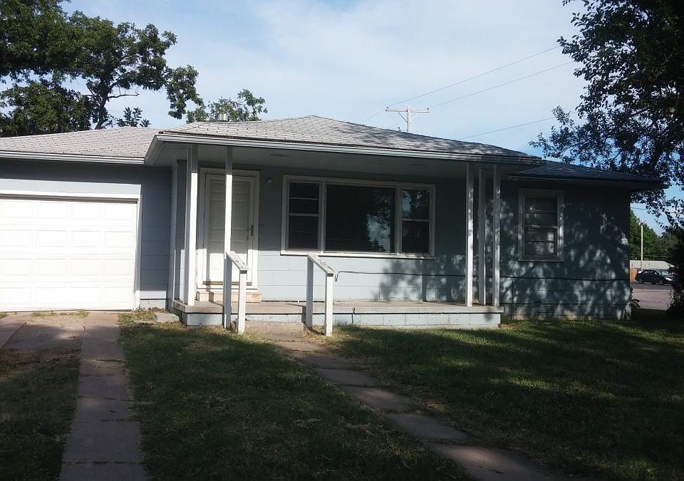 Front (West Side)
