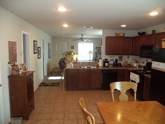 3rd image of 2220 Independence Dr