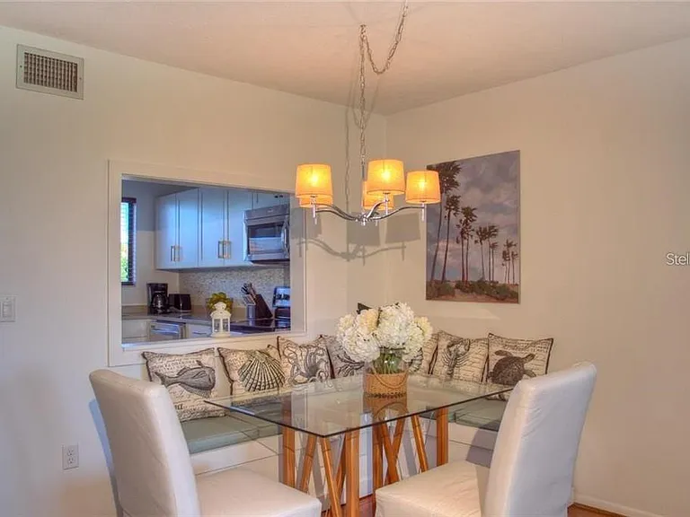 1622 Stickney Point Rd #22202 — Photo 9