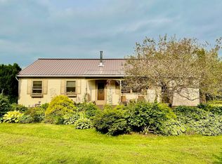 27 Palker Ln, Jeffersonville, VT 05464