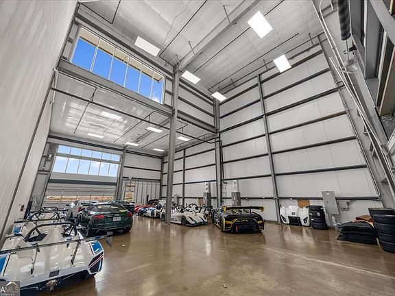 3rd image of 702 Joe Lane Road 101 #Cox-201