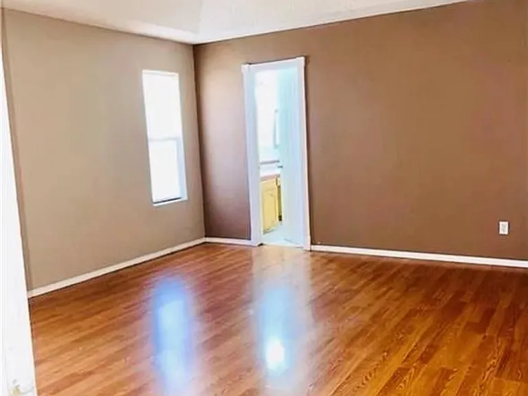 5504 N Hiawatha Dr — Photo 8
