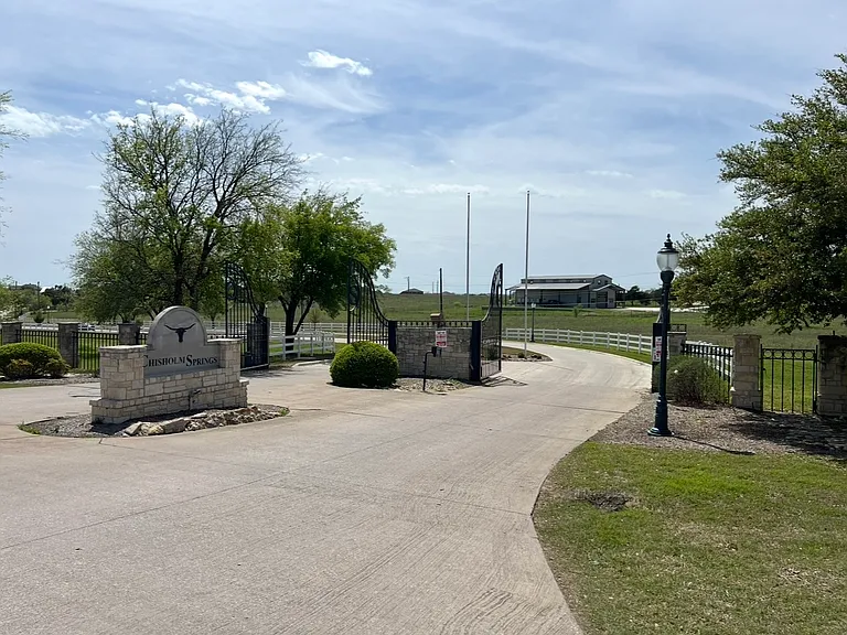 Bovine Dr — Photo 25