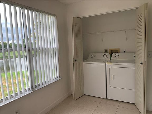 3rd image of 12730 Vista Isles Dr