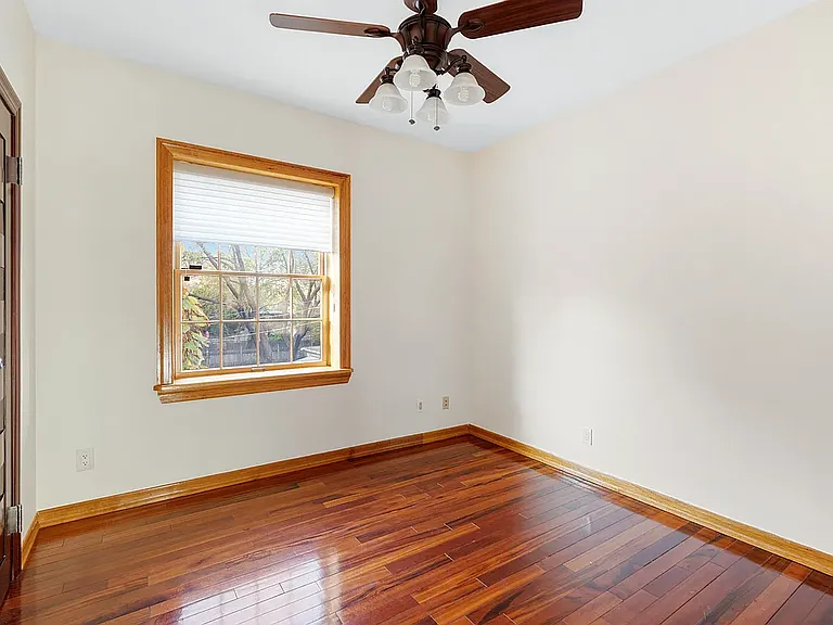 22 Dikeman St #2C — Photo 5