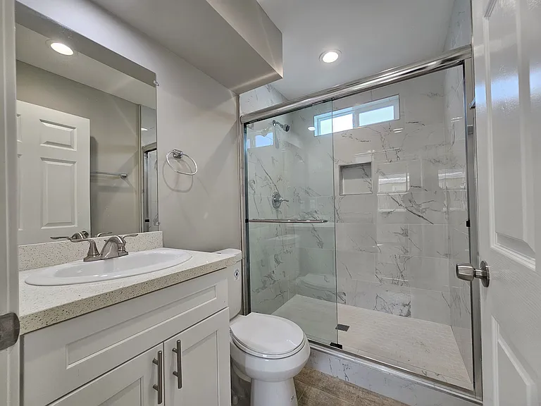 14009 Hubbard St — Photo 6