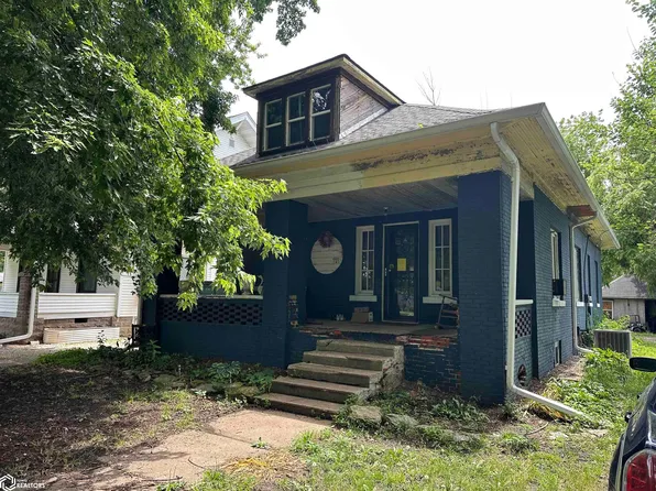 113 Woodrow St, Stockport, IA 52651