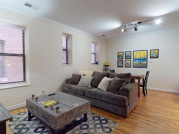 4th image of 5653 Waterman Blvd #1N