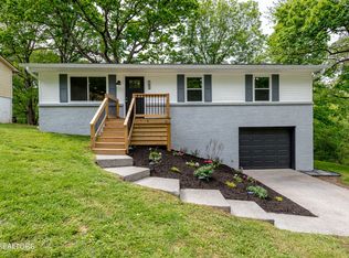 742 Black Forest Dr, Maryville, TN 37801