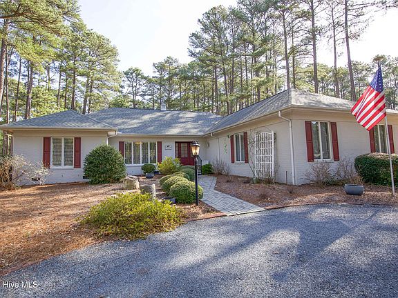2nd image of 40 Greyabbey Drive