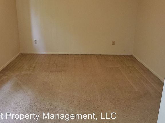 4th image of 3571 Midland Ave Unit 5