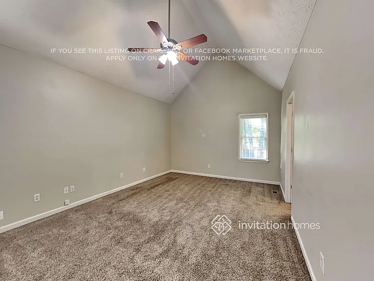 980 Burning Bush Dr — Photo 10