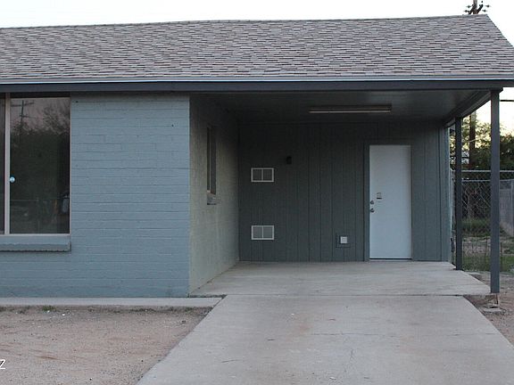 3rd image of 801 W Calle Aragon