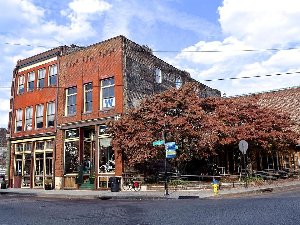 1st image of 105 W Jackson Ave #10