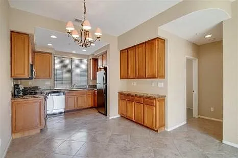 Kitchen/Dining area