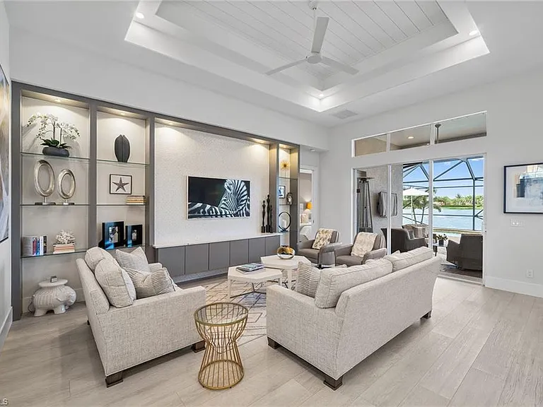 6597 Caldecott Dr — Photo 3