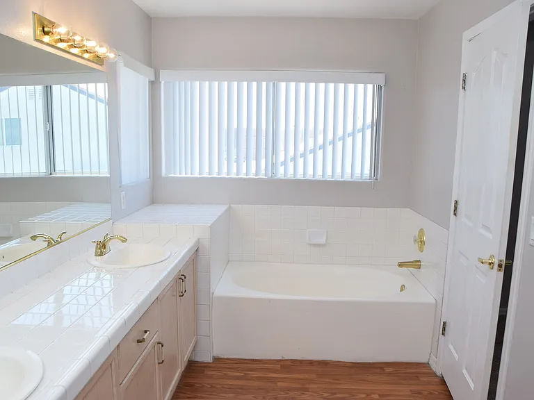 7811 Howard Dade Ave — Photo 35