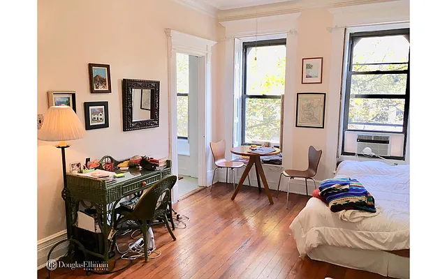 Rented by Douglas Elliman | media 25