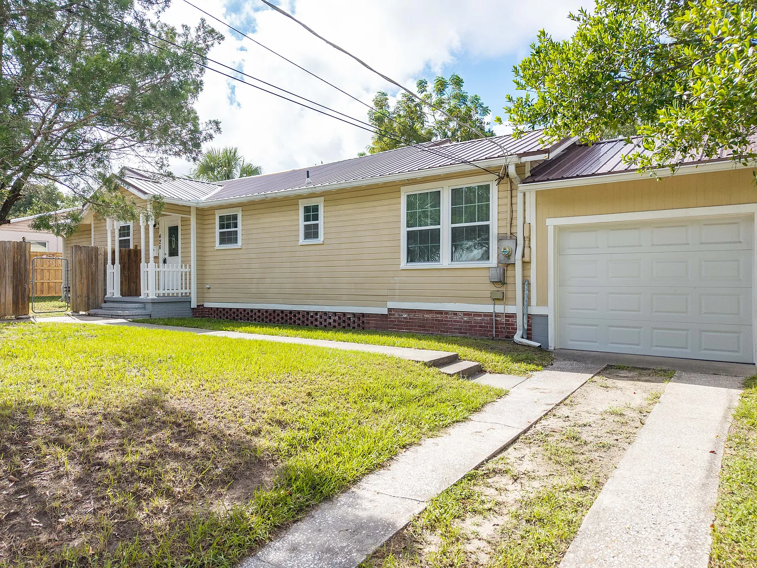 3 bed, 1897 sqft, $2,250 — Photo 1