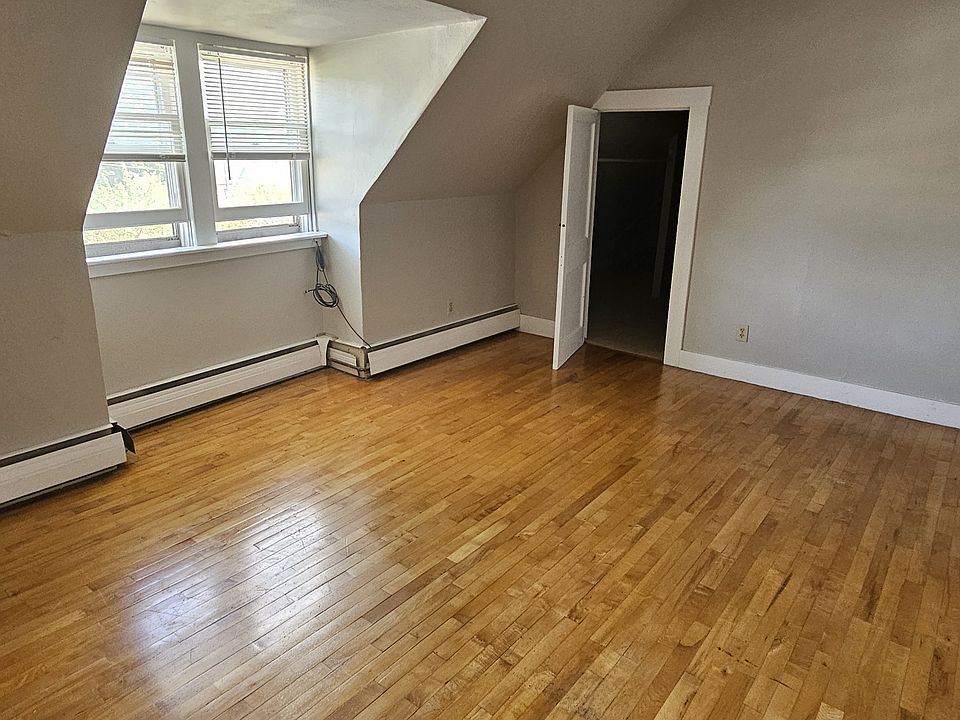 Front bedroom