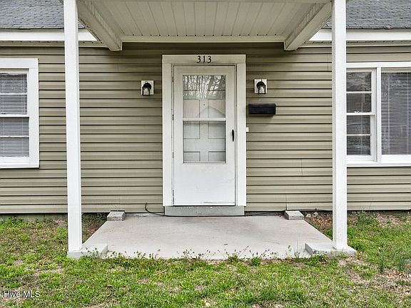 4th image of 313 Carolina Avenue