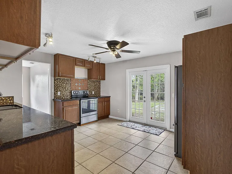 16932 Okeechobee Blvd — Photo 24
