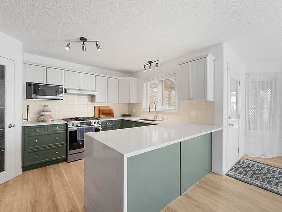 2nd image of 12 Rue Bouchard