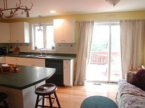 5th image of 14 Marblehead Dr