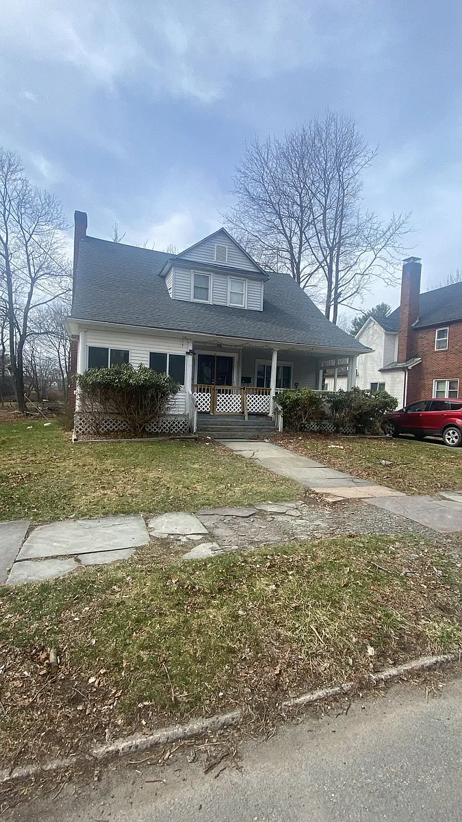 Building Photo - 43 Landfield Ave