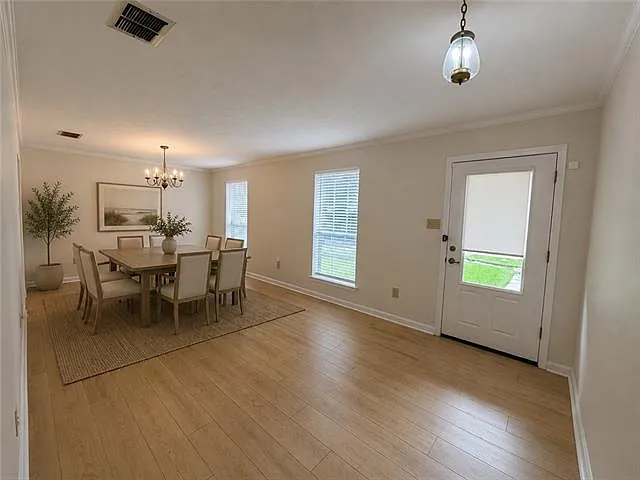 4 Charlene Ct — Photo 2