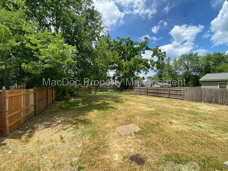 806 Weedon St #A — Photo 17