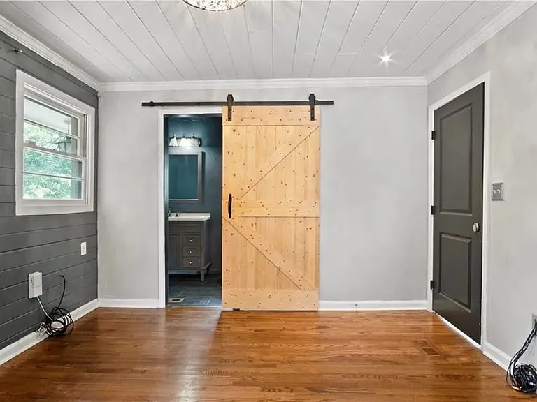 756 Patricia Dr — Photo 18