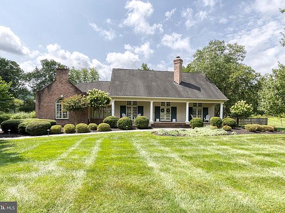 2nd image of 11106 Pool Rd