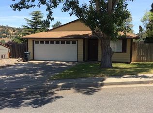 1344 Comstock Dr, Yreka, CA 96097