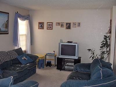 5th image of 11912 153rd St