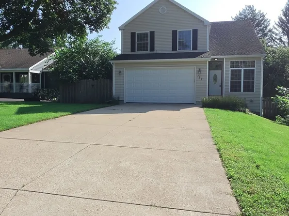 159 Wildwood Rd, Algonquin, IL 60102