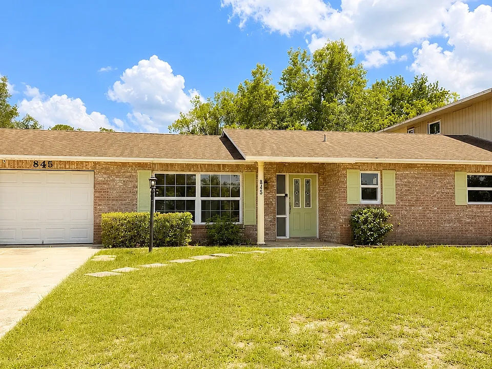845 N Fairbanks Dr #A