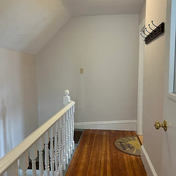34 Penn St — Photo 3