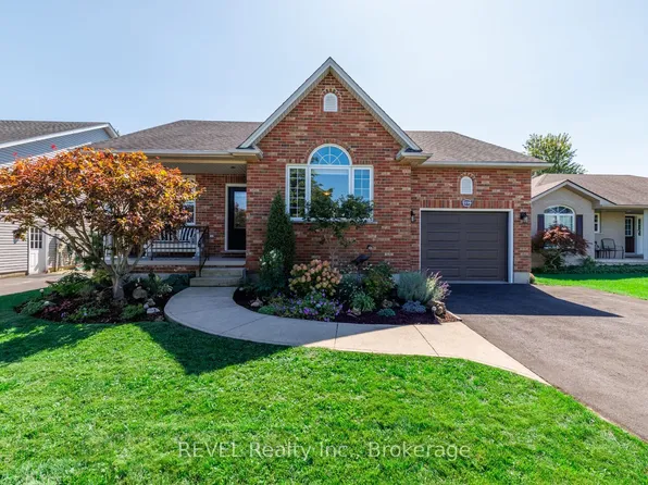 2779 Baker Rd, Fort Erie, ON L0S 1S0