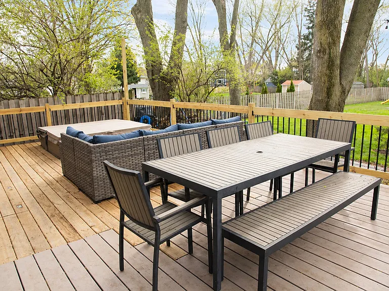 2S316 Arrowhead Dr — Photo 49