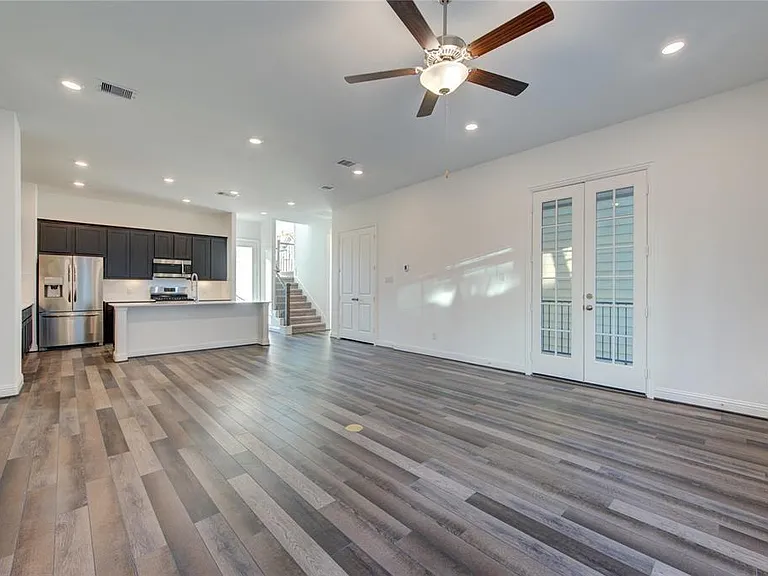 1415 Adell Rose Ln — Photo 28