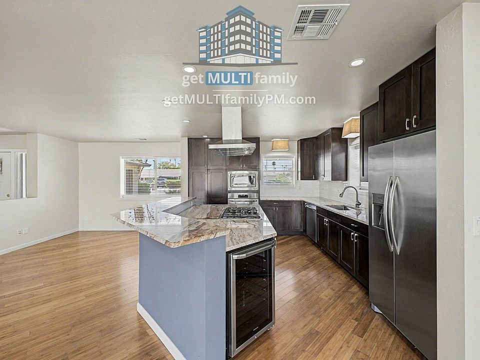 1st image of 8632 E Vista Dr