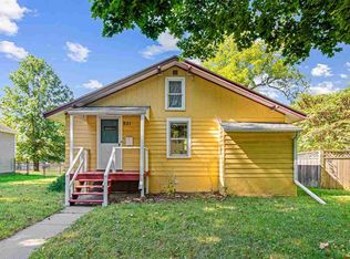 821 Roosevelt St, Iowa City, IA