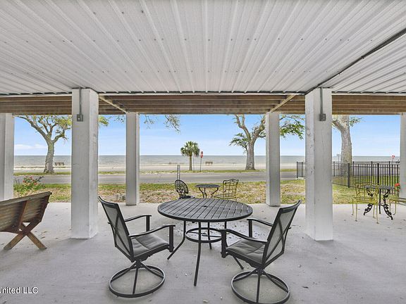 3rd image of 244 W Beach Blvd